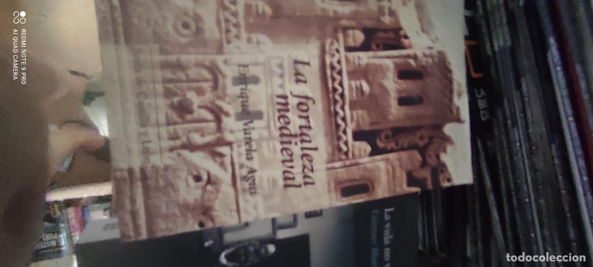 Libros de segunda mano: Enrique Varela Ag&uuml;&iacute;, La fortaleza medieval, Junta de Castilla y Le&oacute;n, 2002