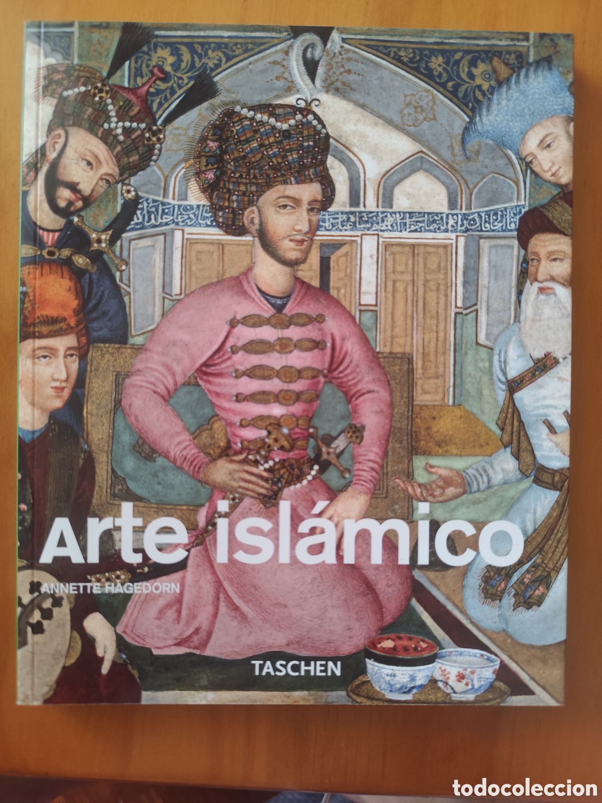 Libros de segunda mano: Arte isl&aacute;mico ANNETTE HAGEDORN TASCHEN