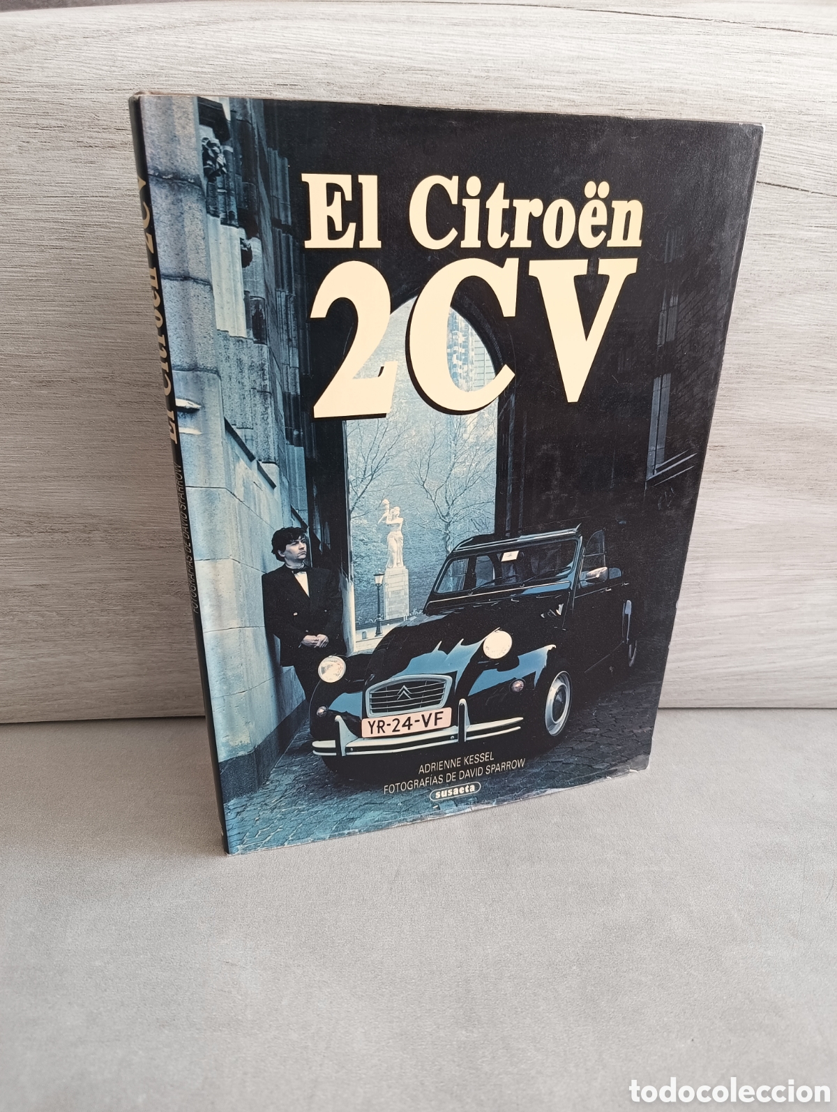 Libri di seconda mano: EL CITRO&Euml;N 2CV - ADRIENNE KESSEL - FOTOGRAF&Iacute;AS DAVID SPARROW - SUSAETA