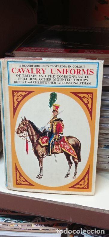 Libros de segunda mano: ENCYCLOPAEDIA IN COLOUR CALVARY UNIFORMS OF BRITAIN AND THE COMMOMWEALTH