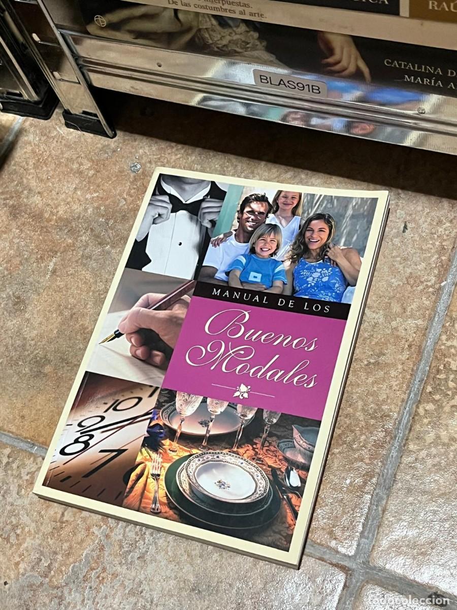 Libros de segunda mano: BLAS91B Manual de los Buenos Modales &ndash; (obra colectiva) &ndash; Libsa