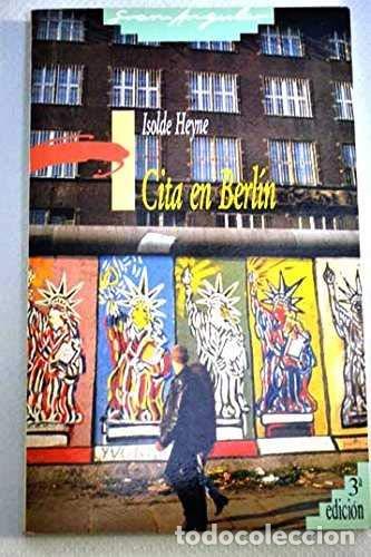 Libros de segunda mano: Cita en Berl&iacute;n (Gran Angular) - Foto 1