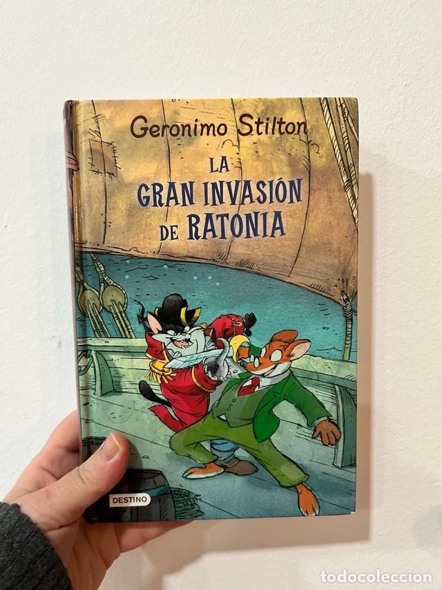 Libros de segunda mano: libro tapa dura GERONIMO STILTON. LA GRAN INVASION DE RATONIA. JUVENIL Barcelona
