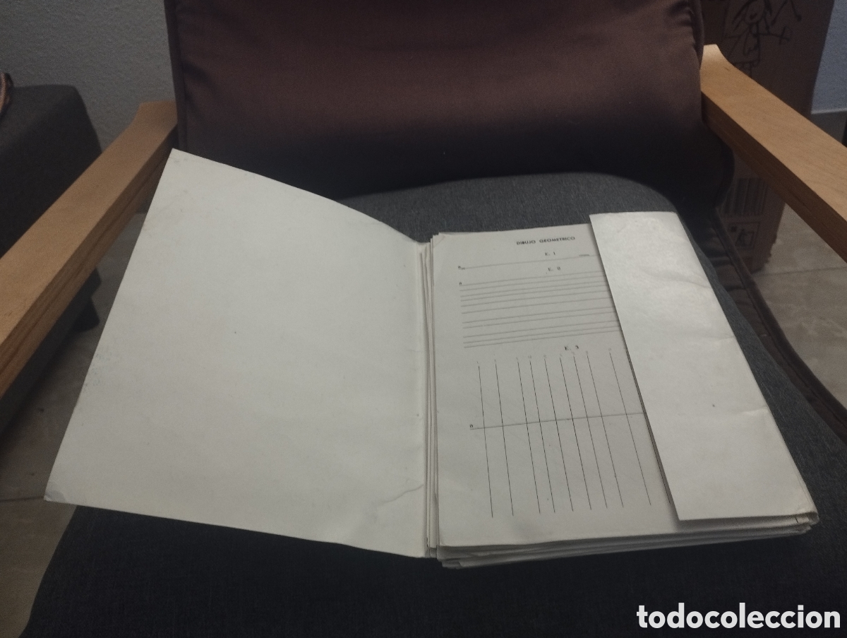 Libros de segunda mano: Cuaderno con 32 laminas de Dibujo Geom&eacute;trico de P&eacute;rez Lozano - Foto 2