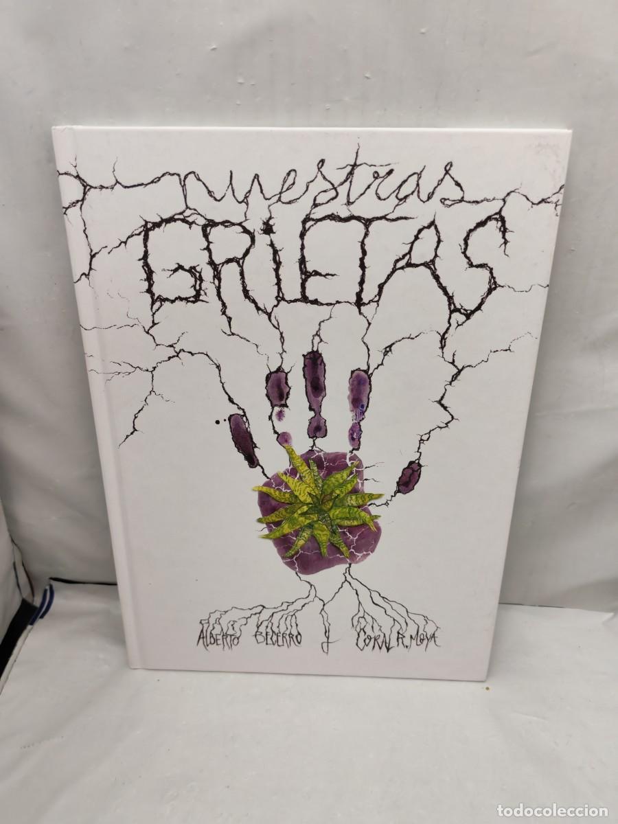 Second hand books: Alberto Becerro y Coral R. Moya: Nuestras grietas (Firma autora: Coral R. Moya, Primera edici&oacute;n)