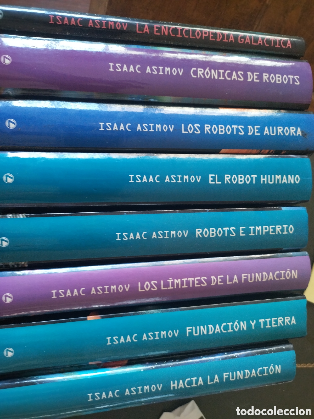 Livres d'occasion: Biblioteca Isaac Asimov. Edici&oacute;n c&iacute;rculo de lectores. Ocho tomos.