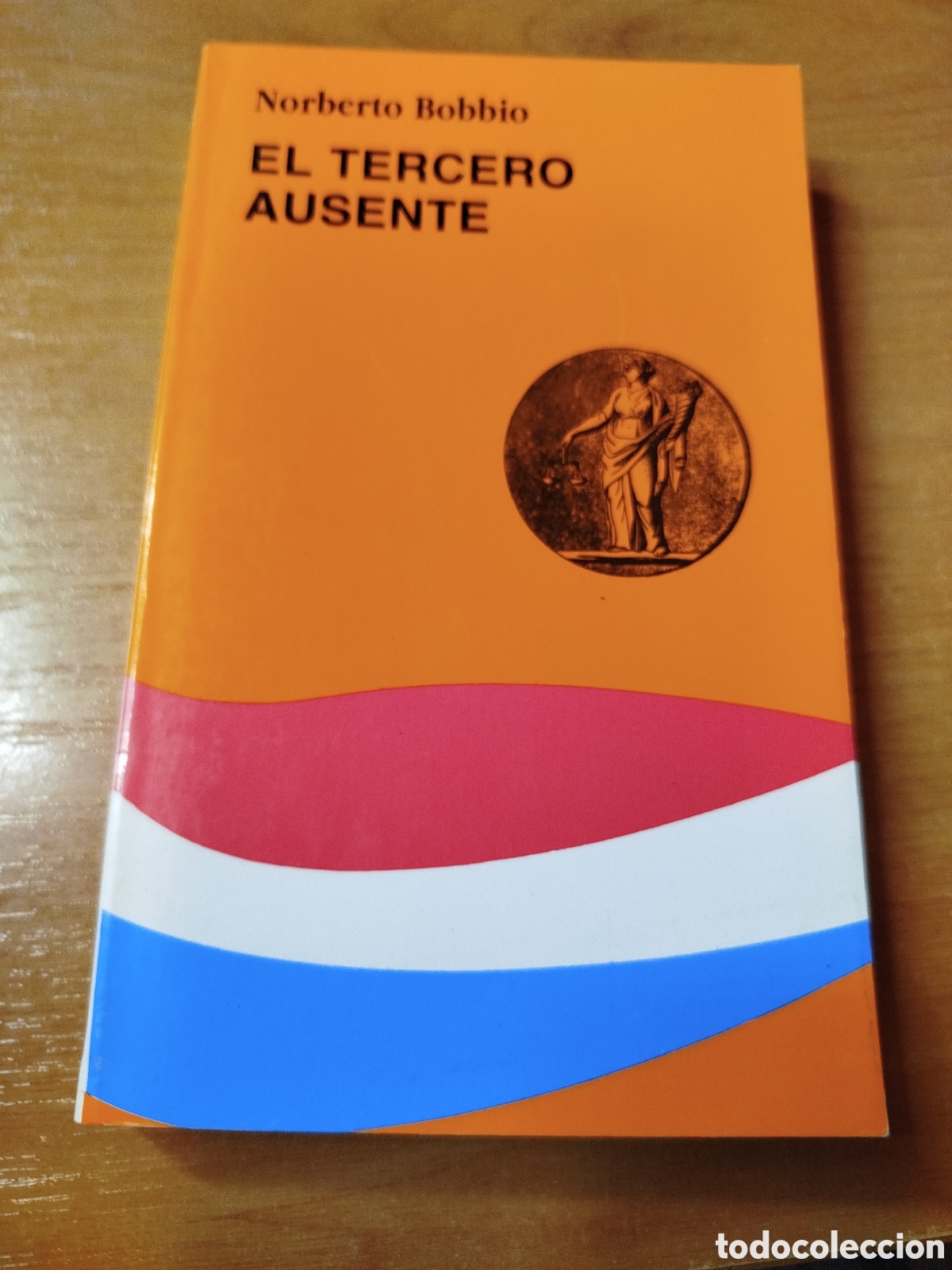 Libros de segunda mano: El tercero ausente. Norberto Bobbio. - Foto 1