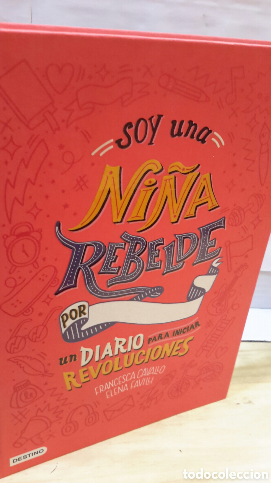 Libros de segunda mano: Soy una ni&ntilde;a rebelde por un diario para iniciar revoluciones