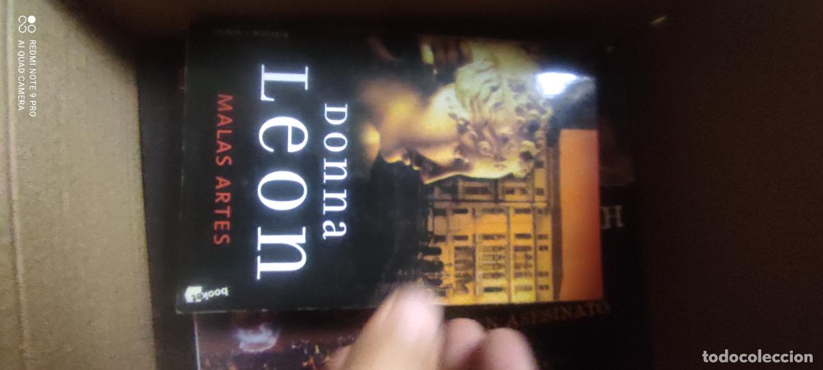 Libros de segunda mano: Donna Leon. Malas artes