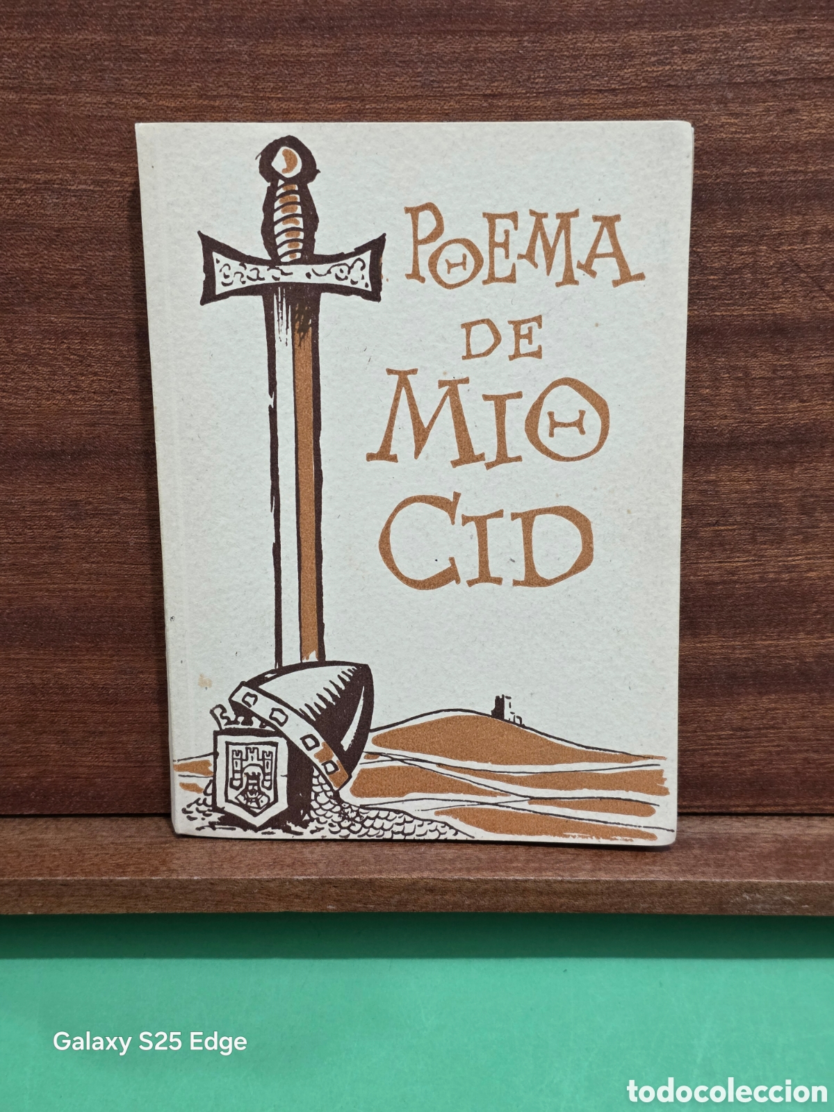 Libros de segunda mano: &rdquo;&rdquo;POEMA DE MIO CID&rdquo;&rdquo;...TRADUCCI&Oacute;N EXACTA, EN METRO DESIGUAL Y RIMA ASONANTE POR M. MARTINEZ BURGOS..