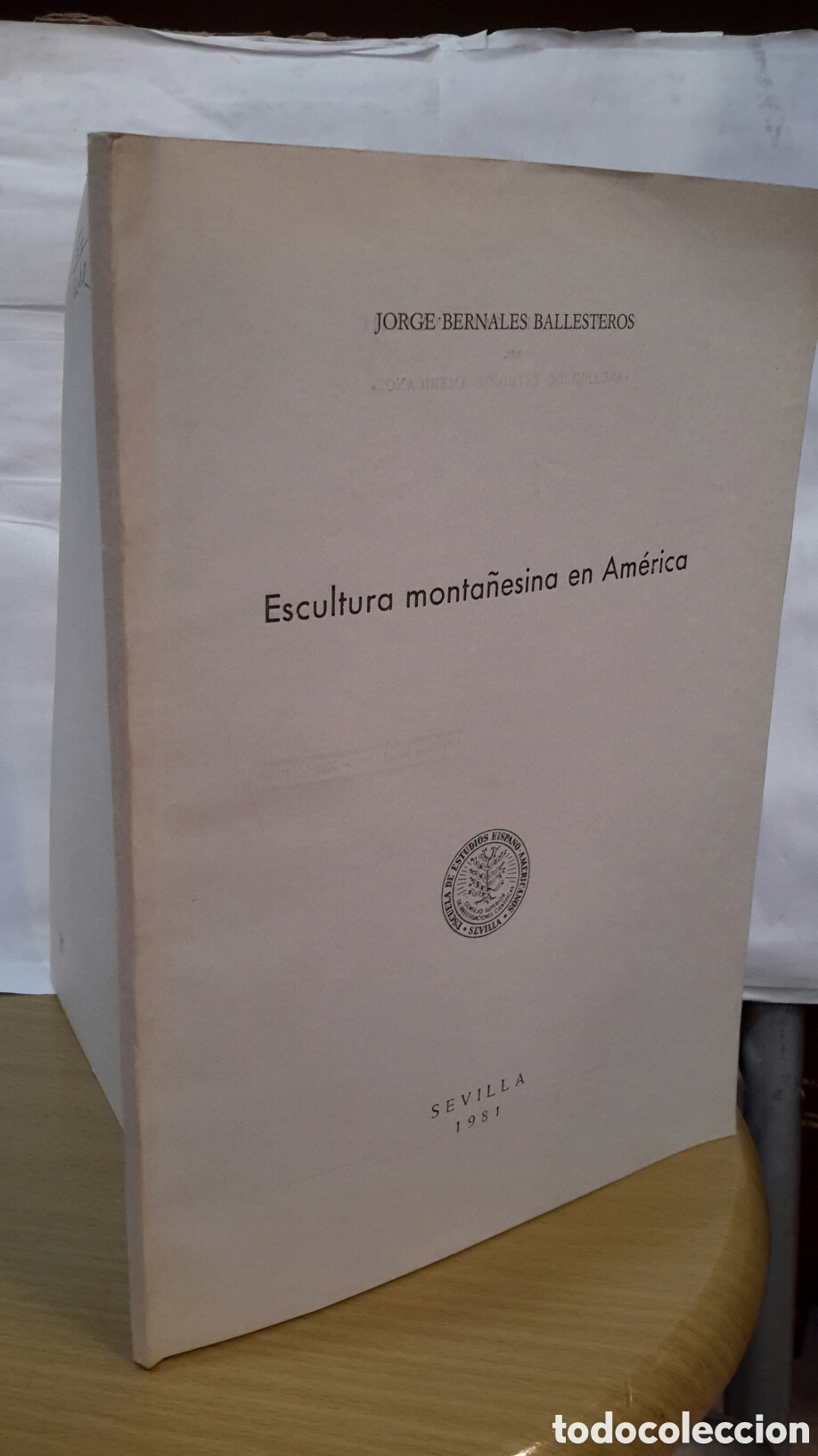 Libri di seconda mano: Escultura monta&ntilde;esina en &Aacute;merica - Jorge Bernales Ballesteros