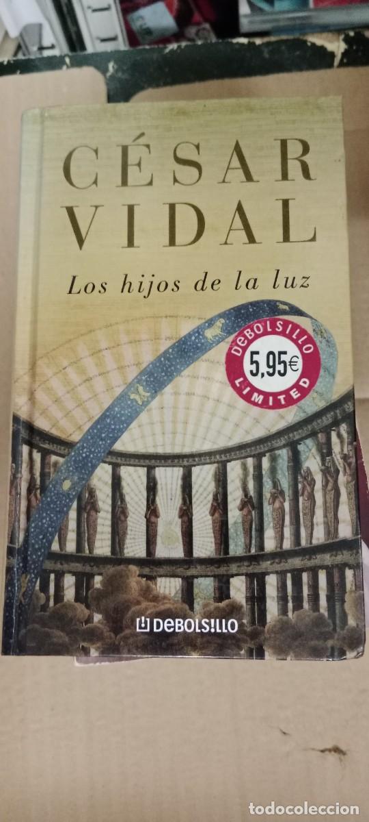 Libros de segunda mano: CESAR VIDAL LOS HIJOS DE LA LUZ LIBRO GG-AUR - Foto 1