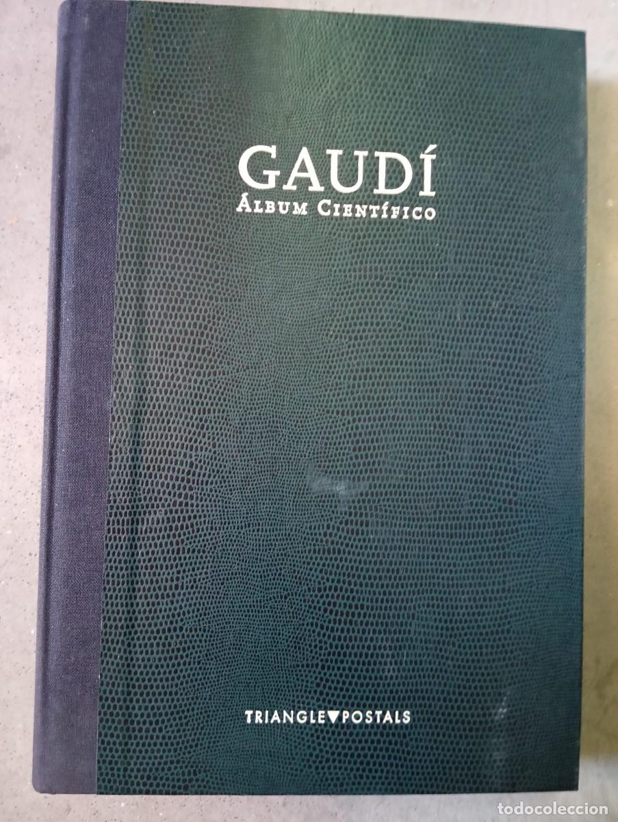 Libros de segunda mano: Gaud&iacute;. &Aacute;lbum cient&iacute;fico/Juan Jos&eacute; Lahuerta/Triangle postals,2004