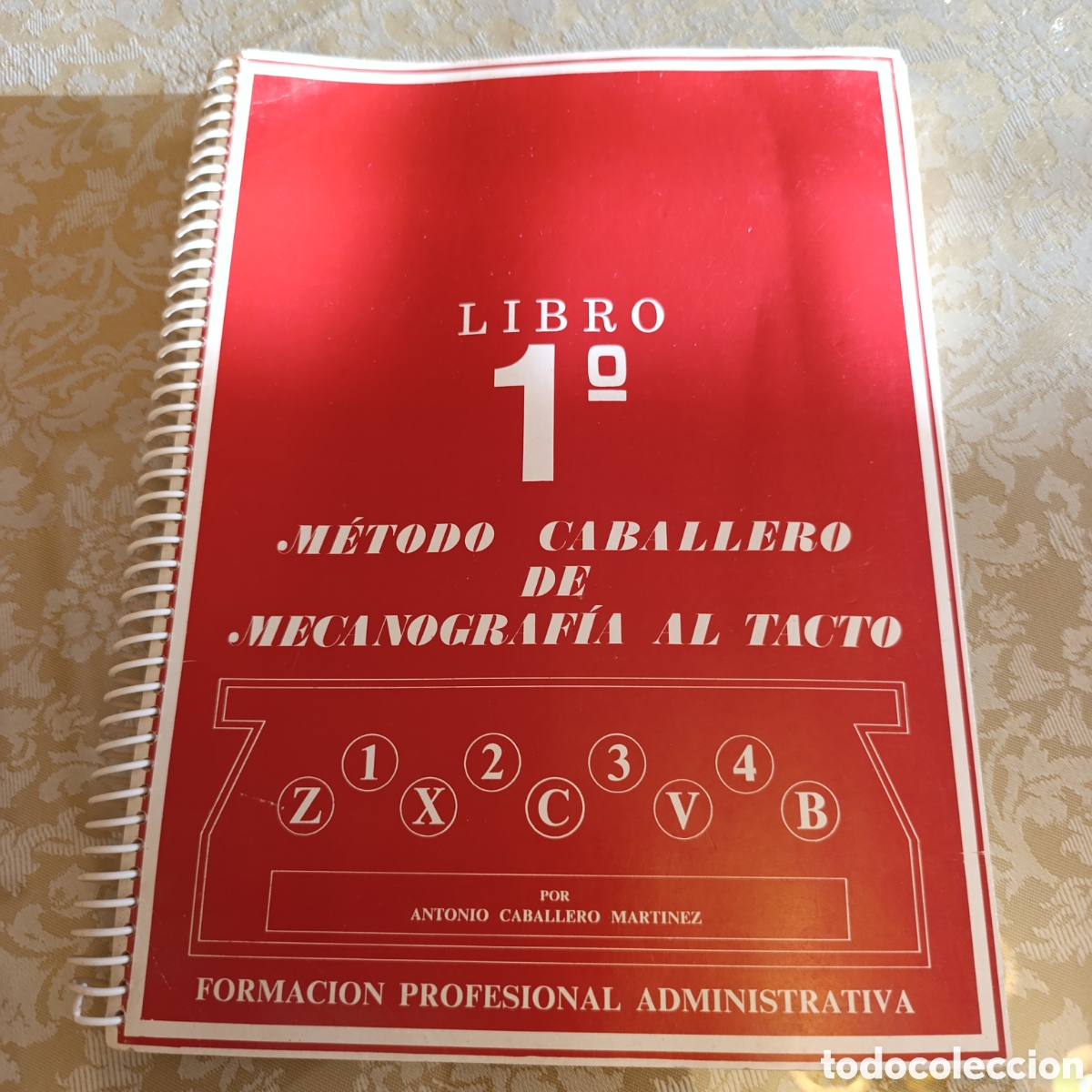 Libros de segunda mano: Antiguo Libro 1&ordm; del M&eacute;todo Caballero de Mecanograf&iacute;a al Tacto, para formaci&oacute;n profesional,a&ntilde;o 1974
