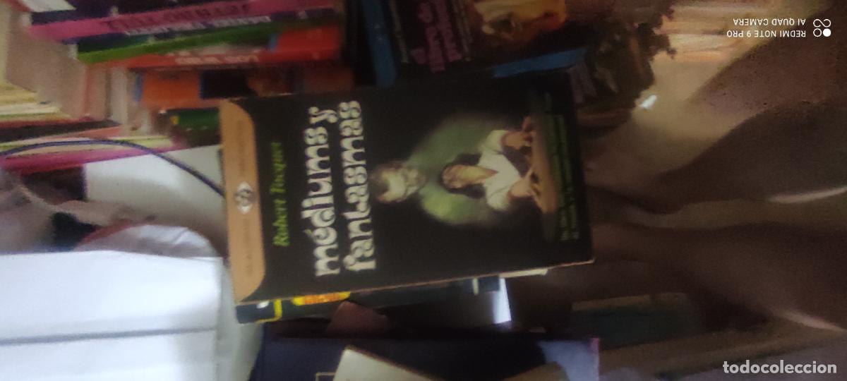 Libros de segunda mano: REALISMO FANTASTICO, ROBER TOCQUET MEDIUMS Y FANTASMAS