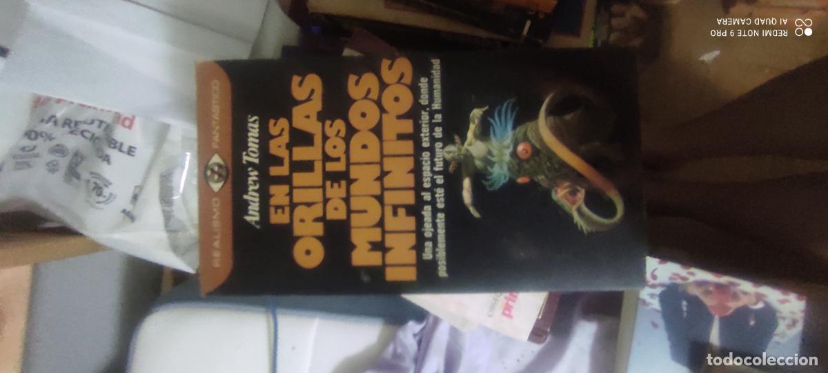 Libros de segunda mano: En las orillas de los mundos infinitos. Realismo Fant&aacute;stico 80. - Andrew Tomas.