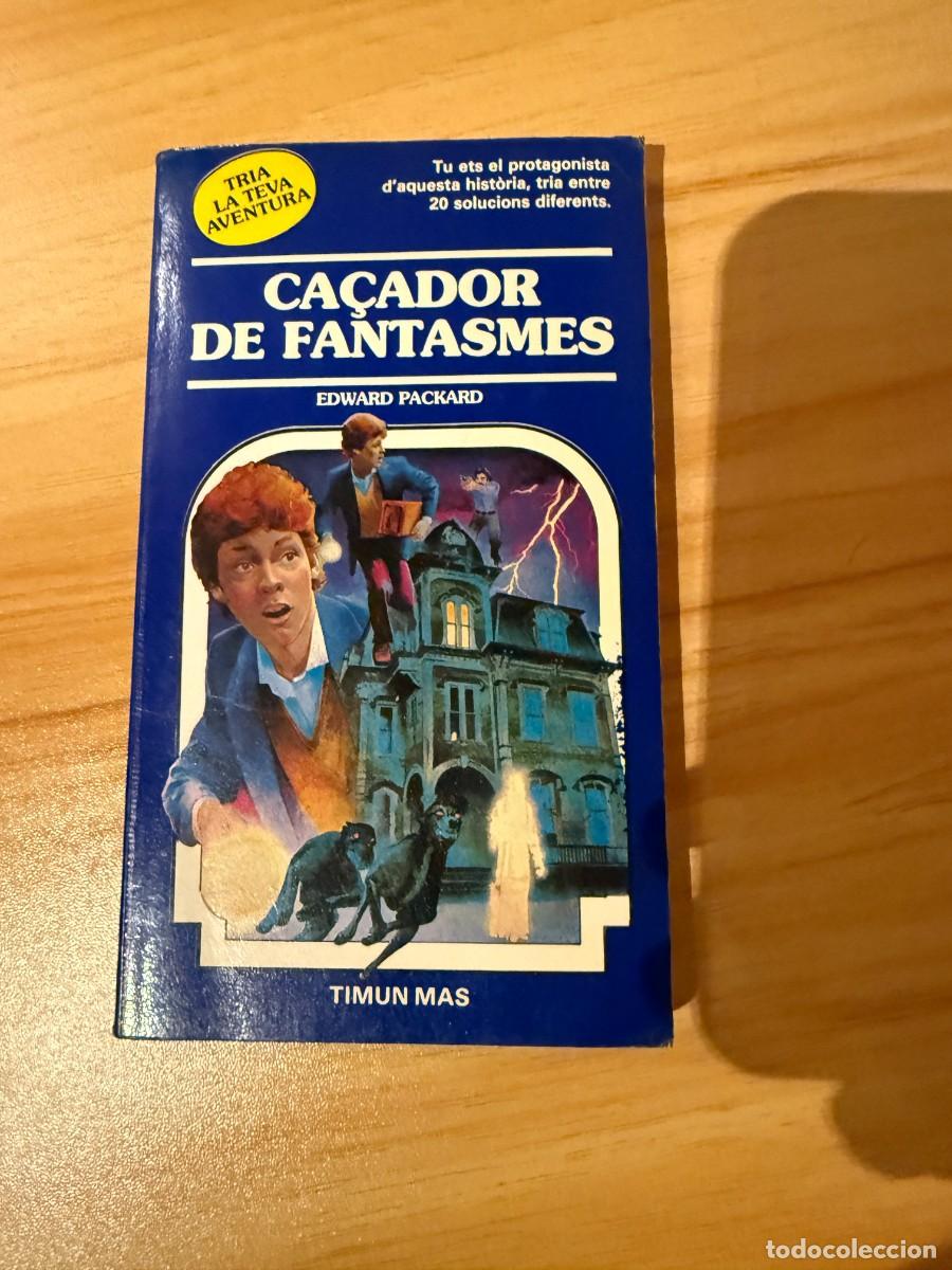 Libros de segunda mano: Tria la teva aventura - 35 Ca&ccedil;ador de fantasmes - Elige tu propia aventura