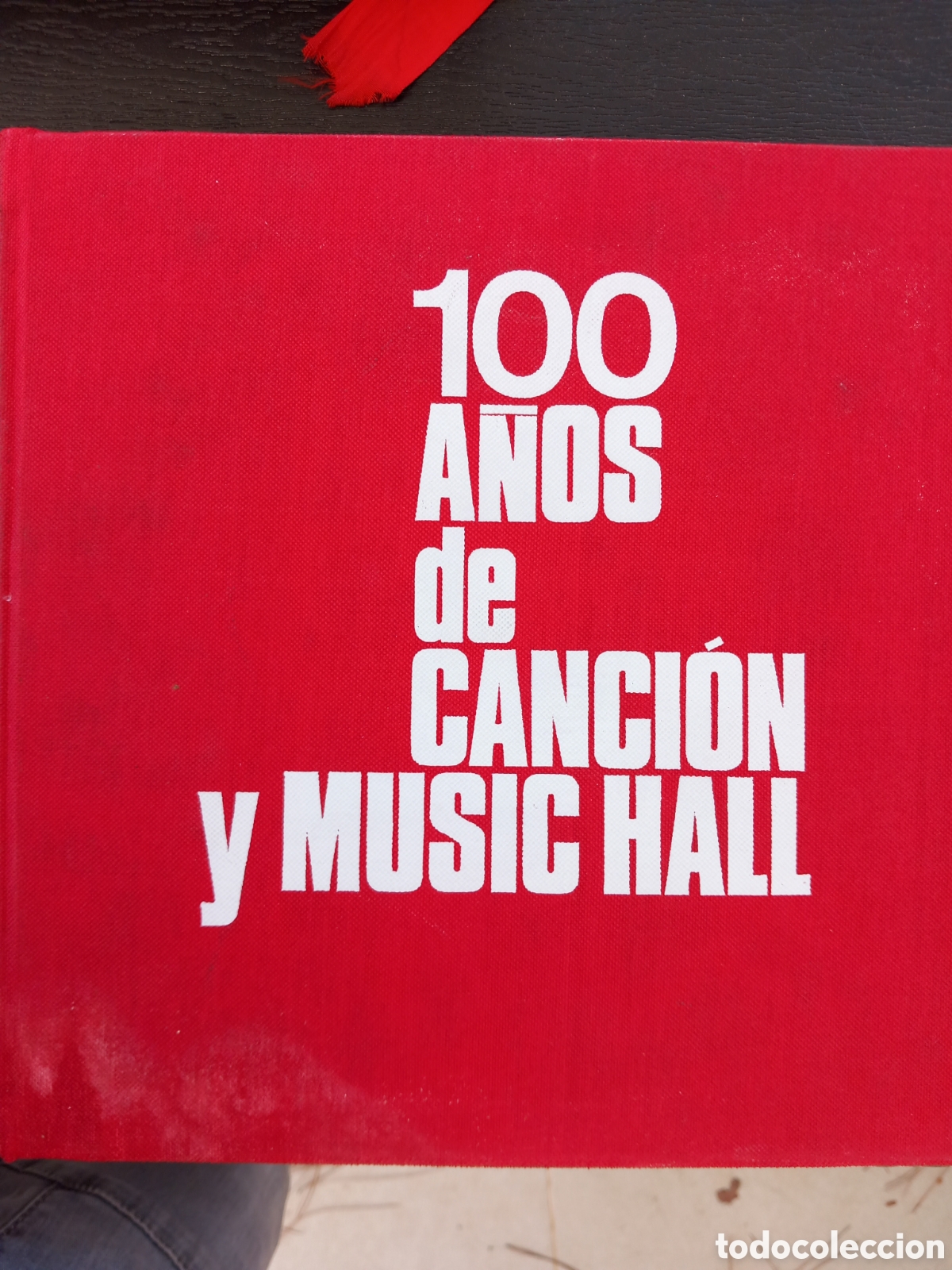 Libros de segunda mano: 100 a&ntilde;os de canci&oacute;n y m&uacute;sica hall.