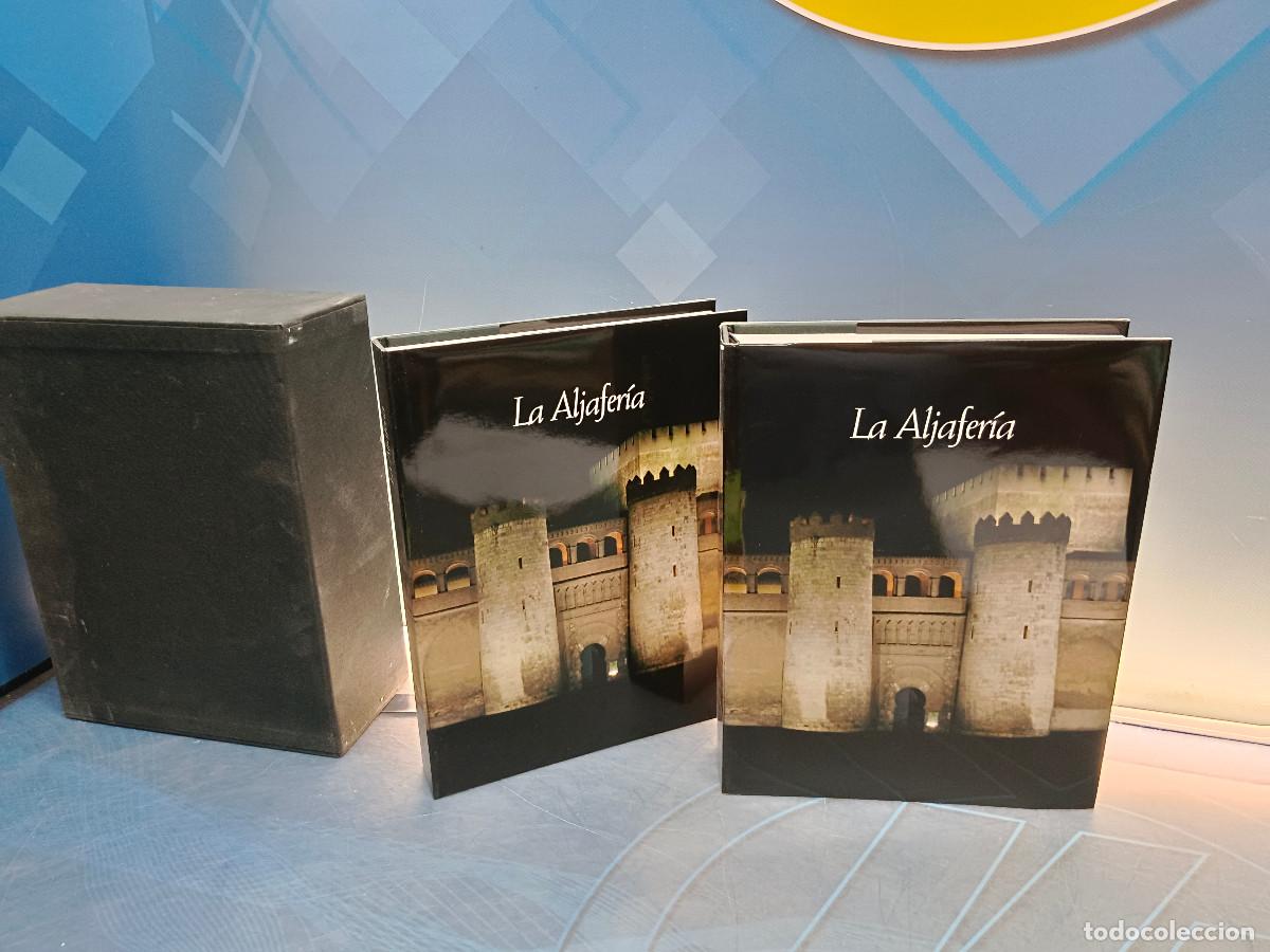 Libros de segunda mano: Dos tomos, gran formato, La Aljafer&iacute;a. Estuche con 2 vol&uacute;menes. Varios autores. Cortes de Arag&oacute;n
