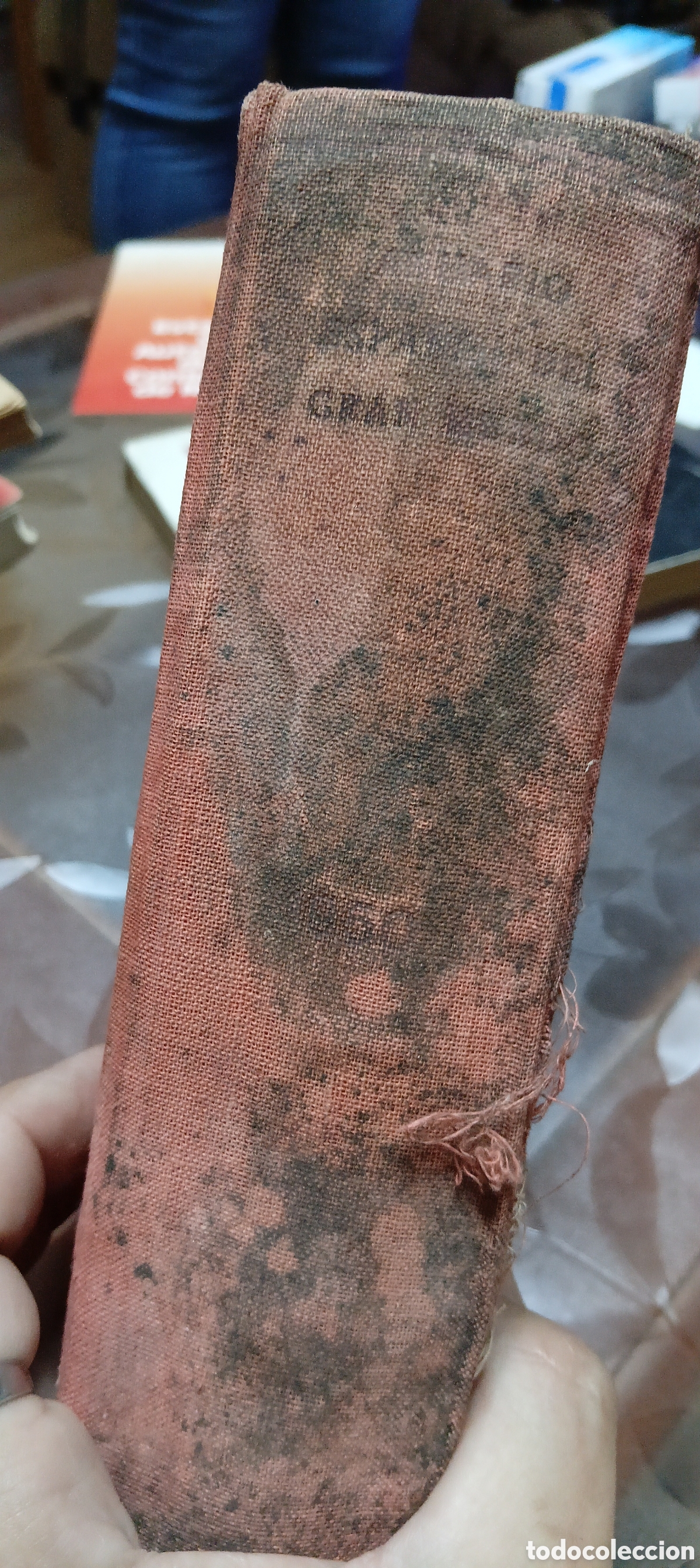 Libros de segunda mano: Libro con portada rojiza