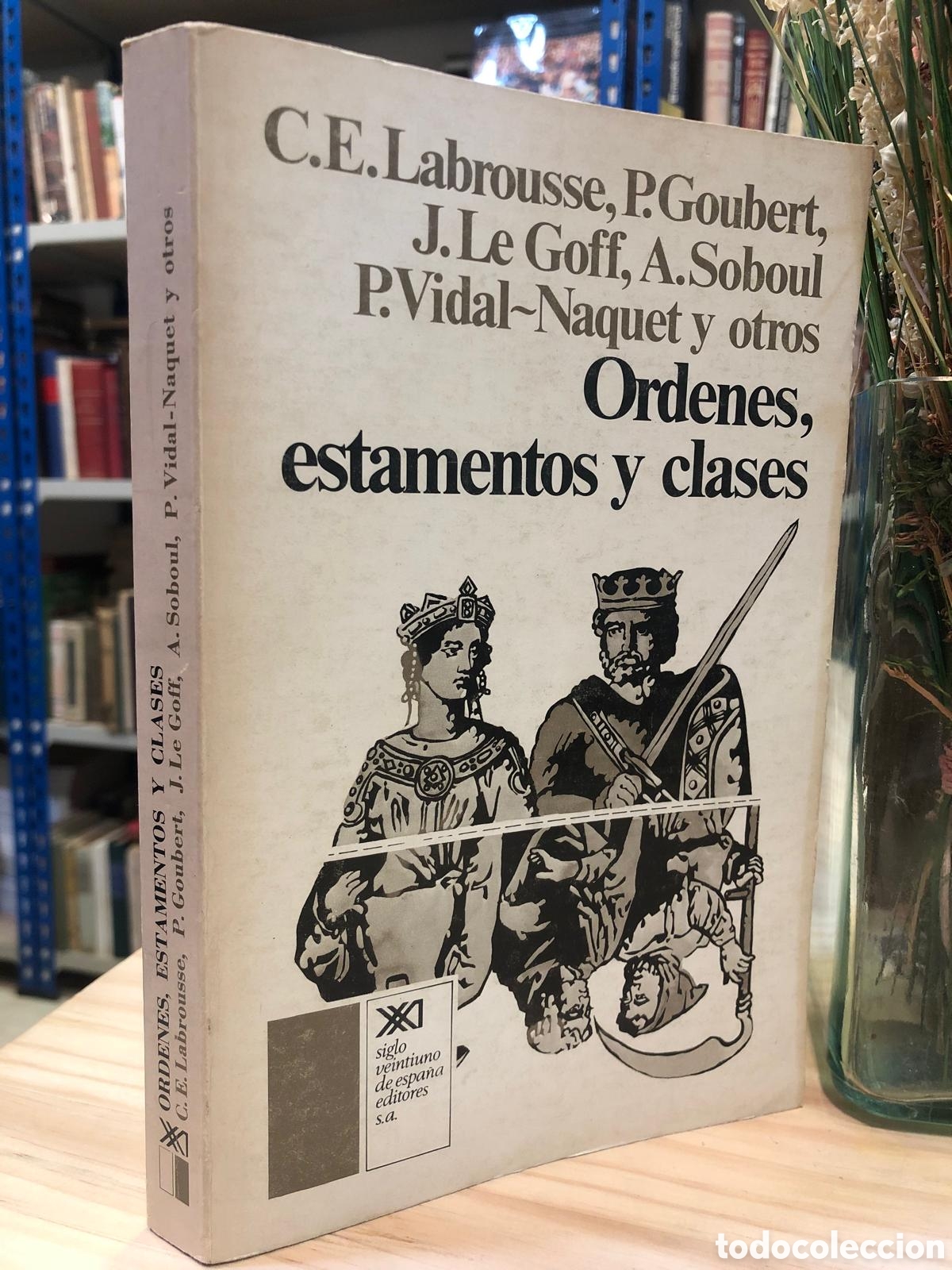Second hand books: &Oacute;rdenes, estamentos y clases - VV. AA.
