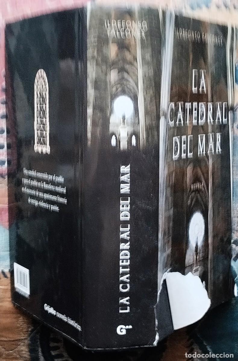 Libros de segunda mano: LA CATEDRAL DEL MAR. DE ILDEFONSO FALCONES - Foto 3