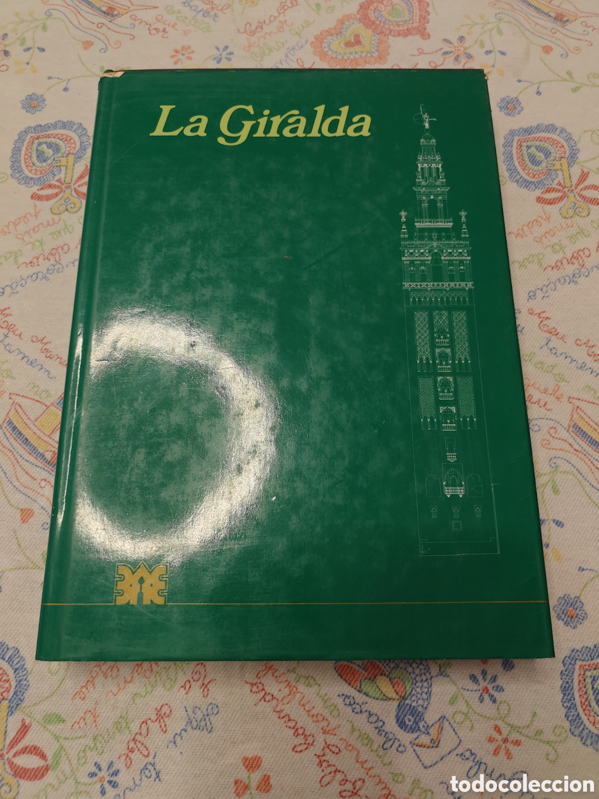 Libros de segunda mano: LA GIRALDA. BANCO ARABE ESPA&Ntilde;OL. 1985. EDICION ESPA&Ntilde;OL-ARABE. CONTIENE 4 PLANOS ESCALA 1/100.