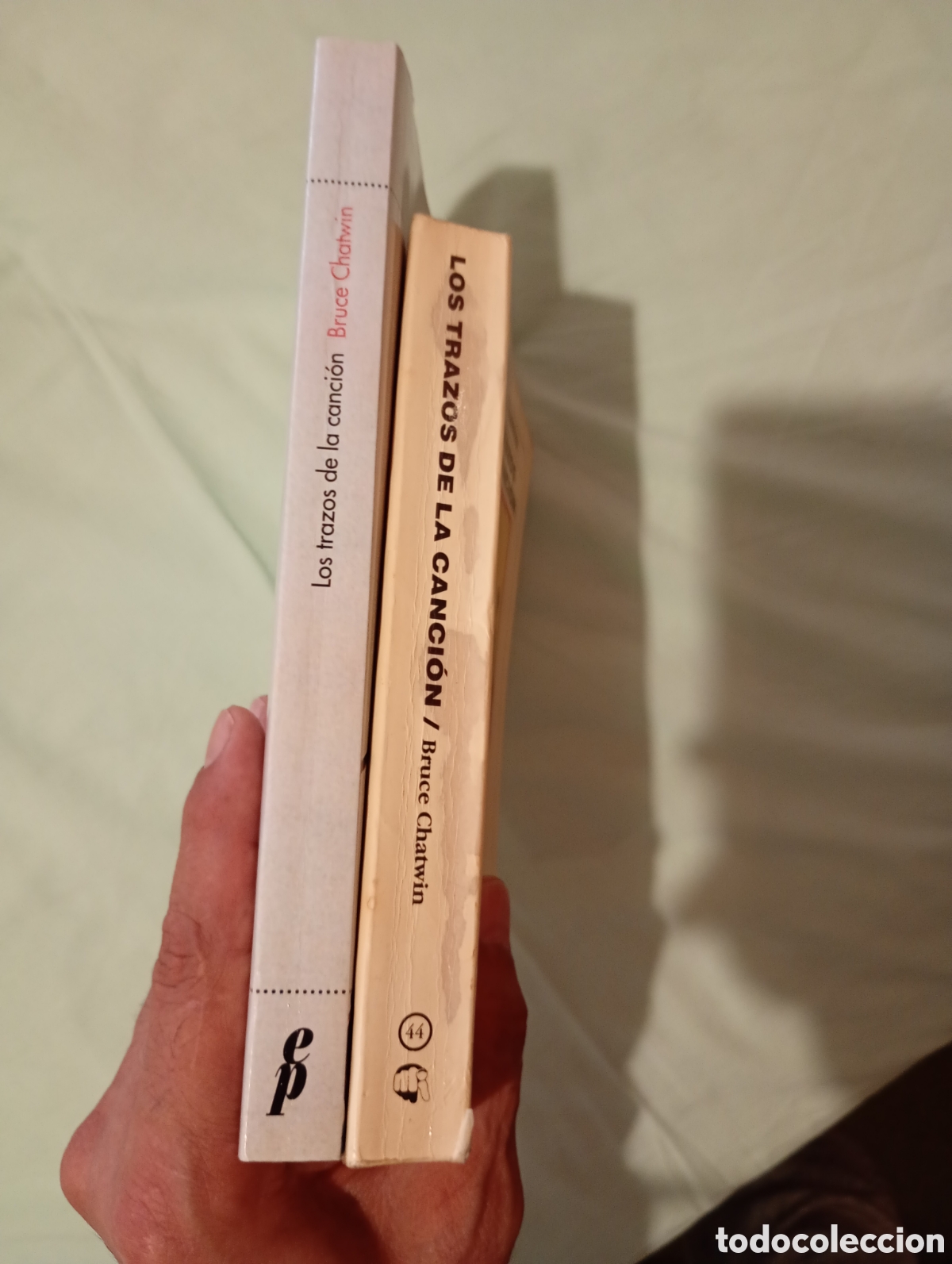 Libros de segunda mano: Los trazos de la canci&oacute;n Bruce Chatwin. 2 ediciones - Foto 2