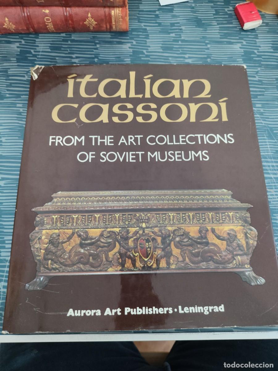 Libros de segunda mano: ITALIAN CASSONI,FROM THE ART COLLECTIONS OF S&Oacute;VIET MUSEUM,1983,VER FOTOS.