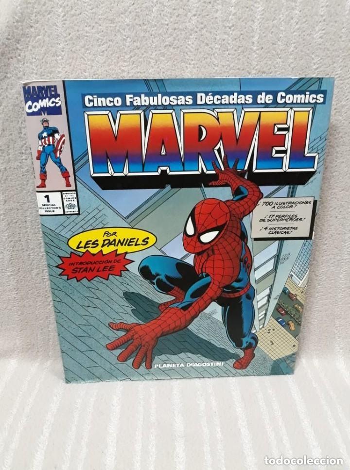 Libros de segunda mano: CINCO FABULOSAS D&Eacute;CADAS MARVEL - LES DANIELS - PLANETA DEAGOSTINI - MBE