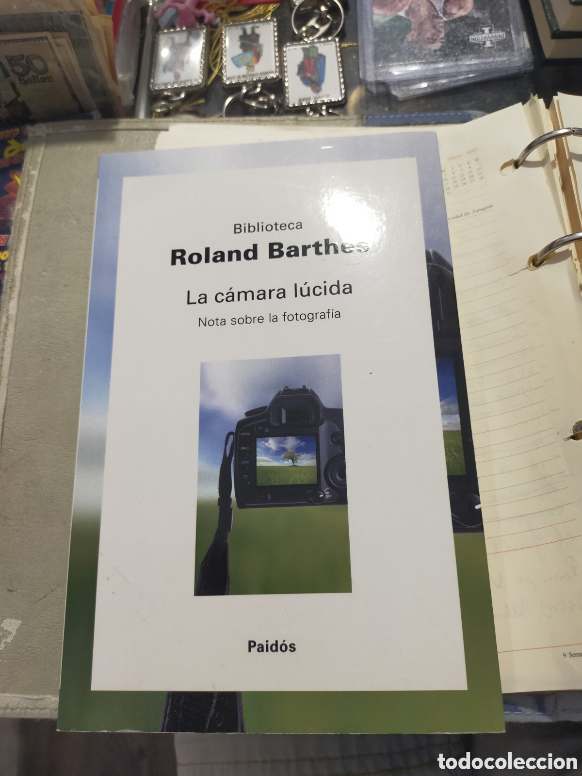 Libros de segunda mano: LA C&Aacute;MARA LUCIDA BIBLIOTECA ROLAND BARTHES PAIDOS COMO NUEVO