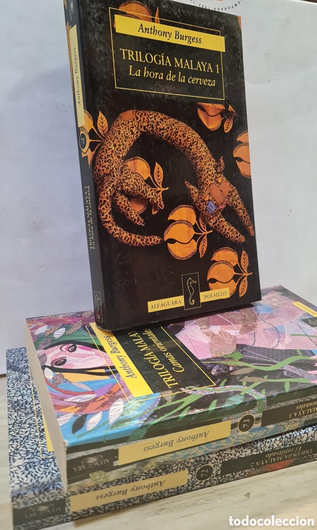Libri di seconda mano: Trilog&iacute;a malaya. 3 Vols. La hora de la cerveza. El infiltrado. Camas orientales - Anthony Burgess