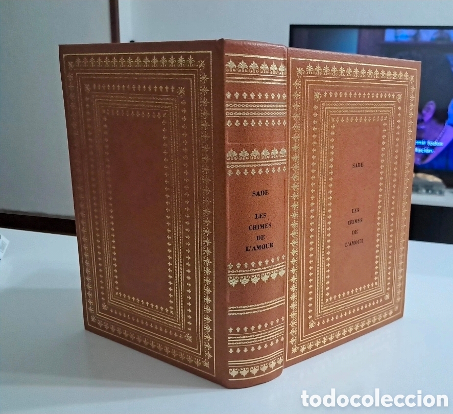 Libros de segunda mano: Libro Les crimes de L'amour libro vintage