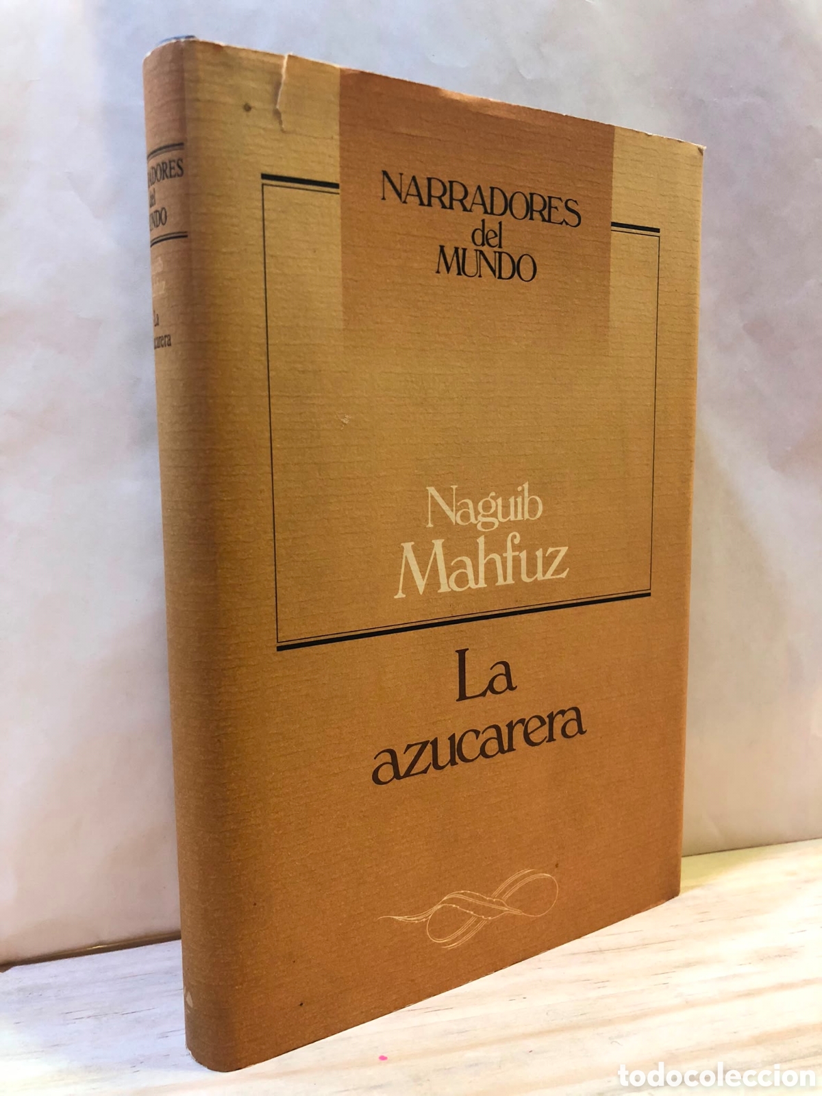 Second hand books: La azucarera - Naguib Mahfuz