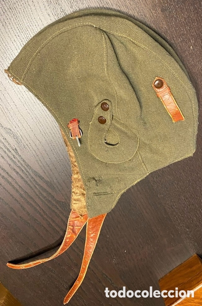 Libros de segunda mano: Gorro piloto espa&ntilde;ol del Reglamento de Uniformidad de 1946 para el Ej&eacute;rcito del Aire