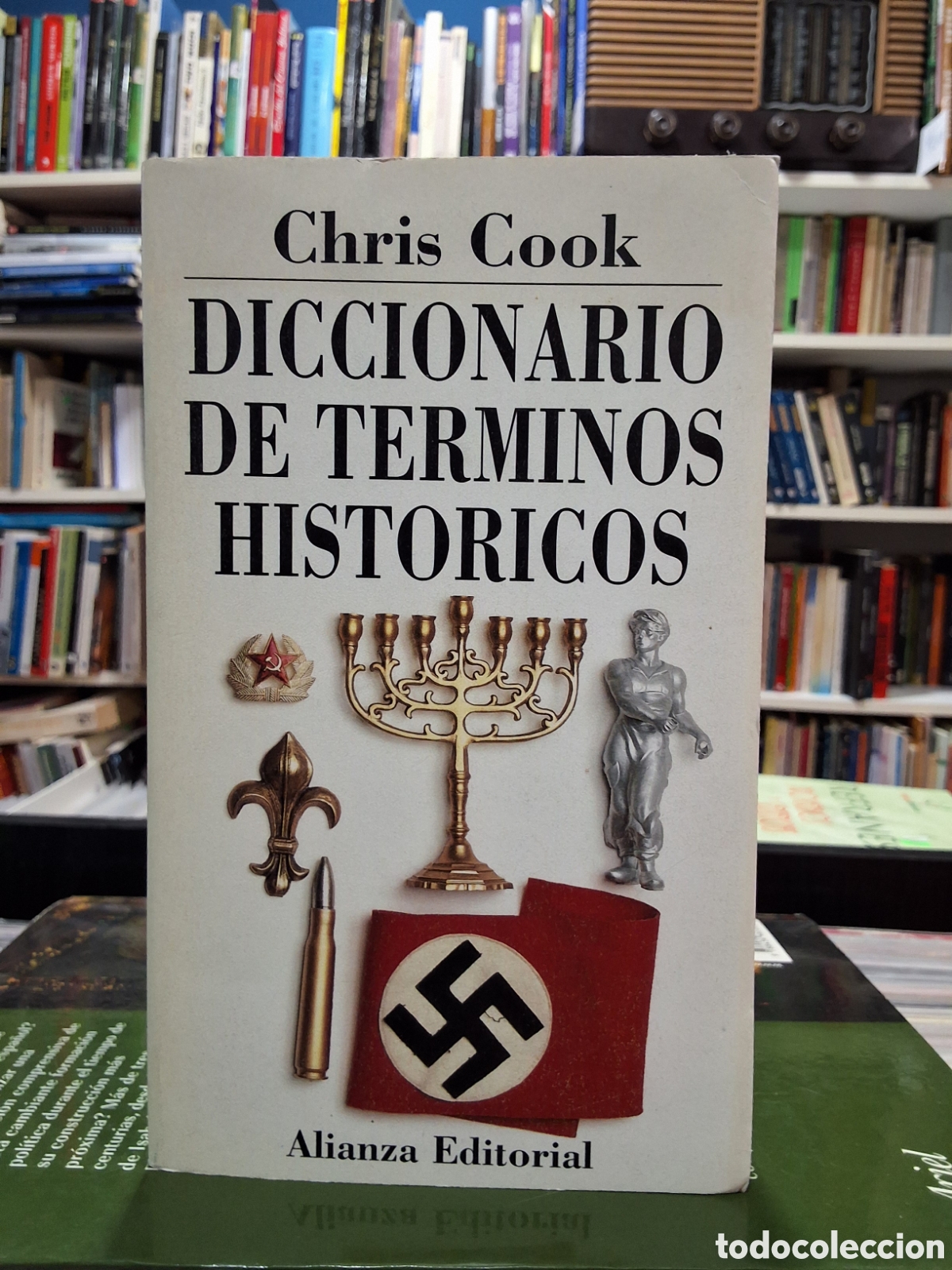Libros de segunda mano: DICCIONARIO DE TERMINOS HISTORICOS - CHRIS COOK - ENVIOS DESDE 1,50&euro;