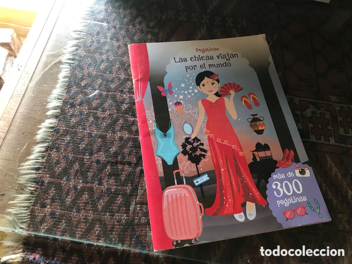 Libros de segunda mano: Las chicas viajan por el mundo. Pegatinas. Incompleto.