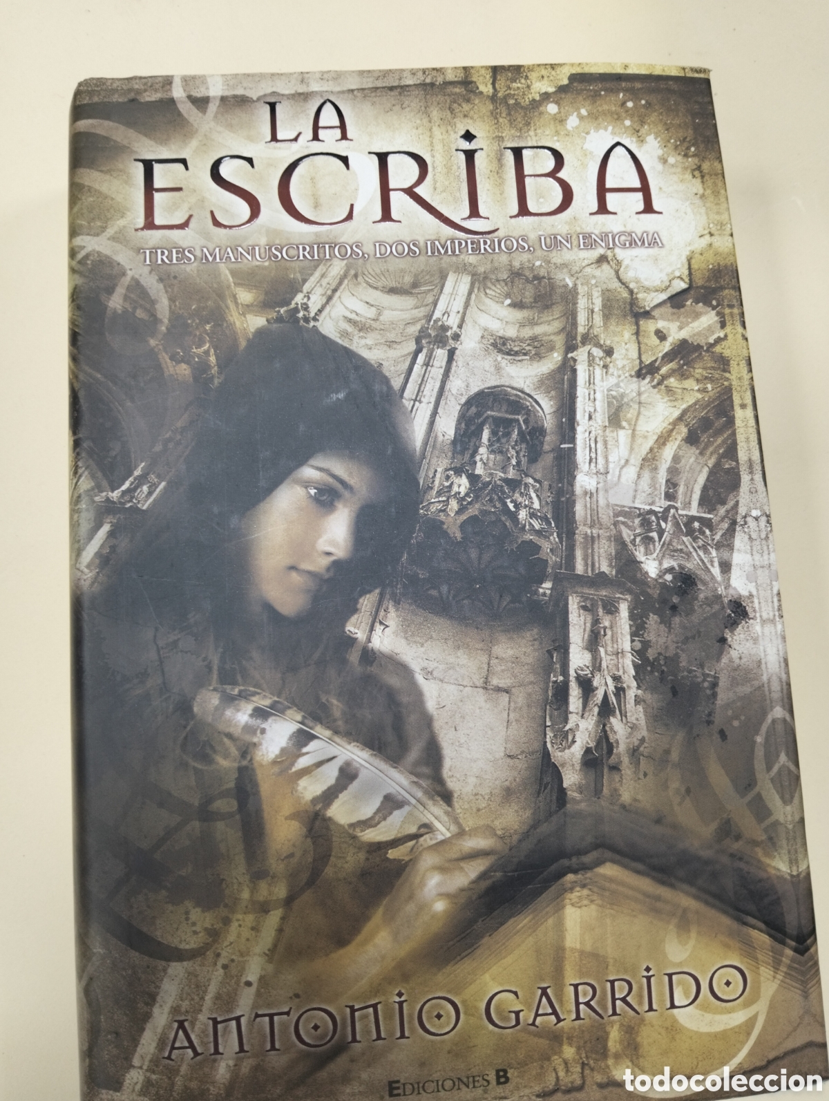 Libros de segunda mano: La escriba / tres manuscrito,dos imperios,un enigma
