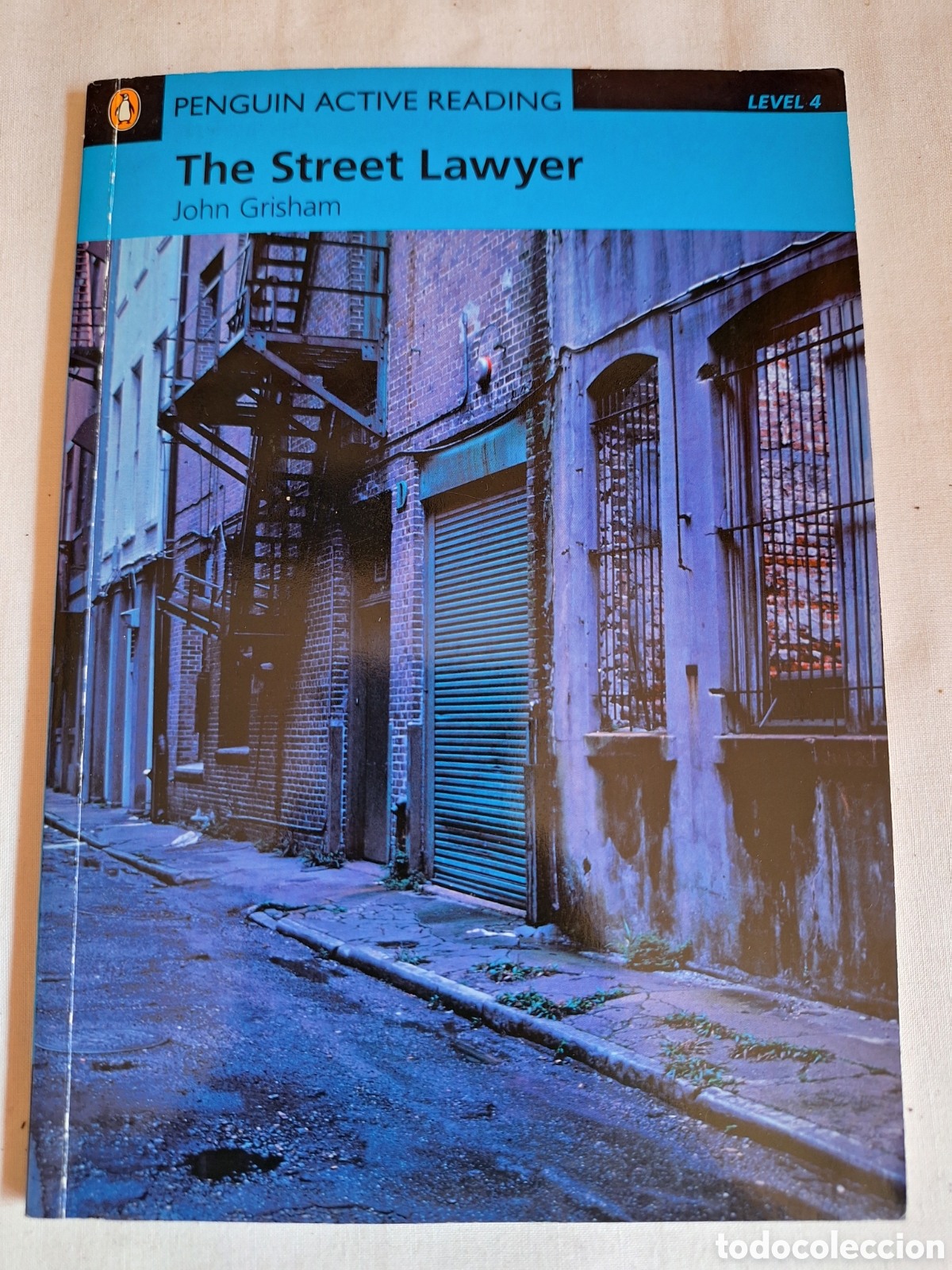 Libros de segunda mano: THE STREET LAWYER - JOHN GRISHAM - Penguin active reading level 4 - con 2 CD - 2007