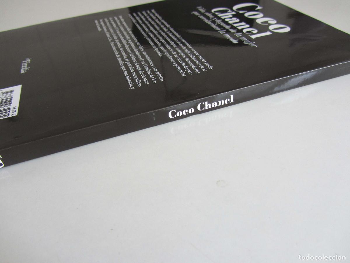 Libros de segunda mano: Coco Chanel. Raquel Marcos. Editorial Pinolia 2021 - Foto 3