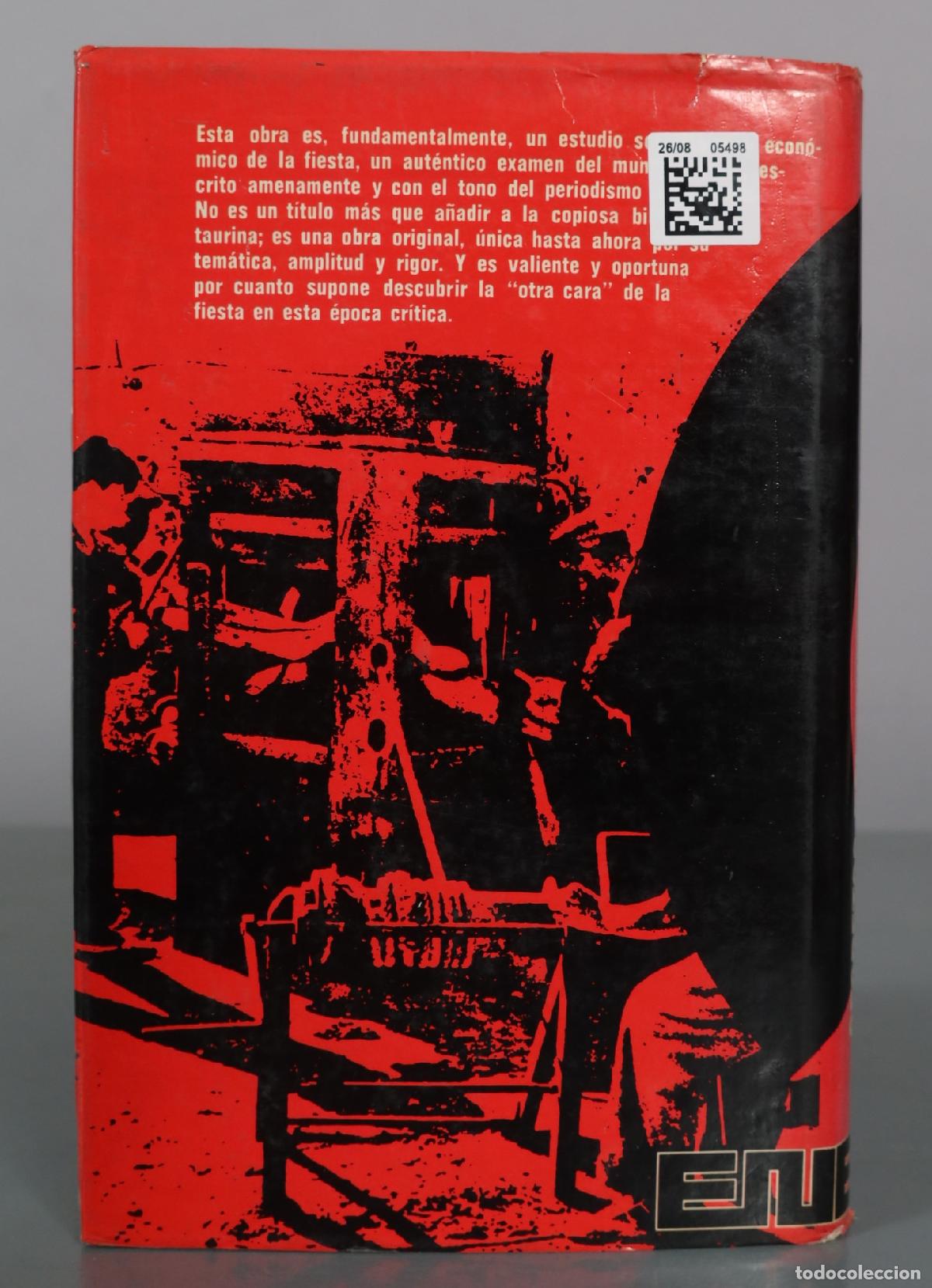 Libros de segunda mano: Secretos del mundo de los toros - Nicol&aacute;s Salas - - Foto 2
