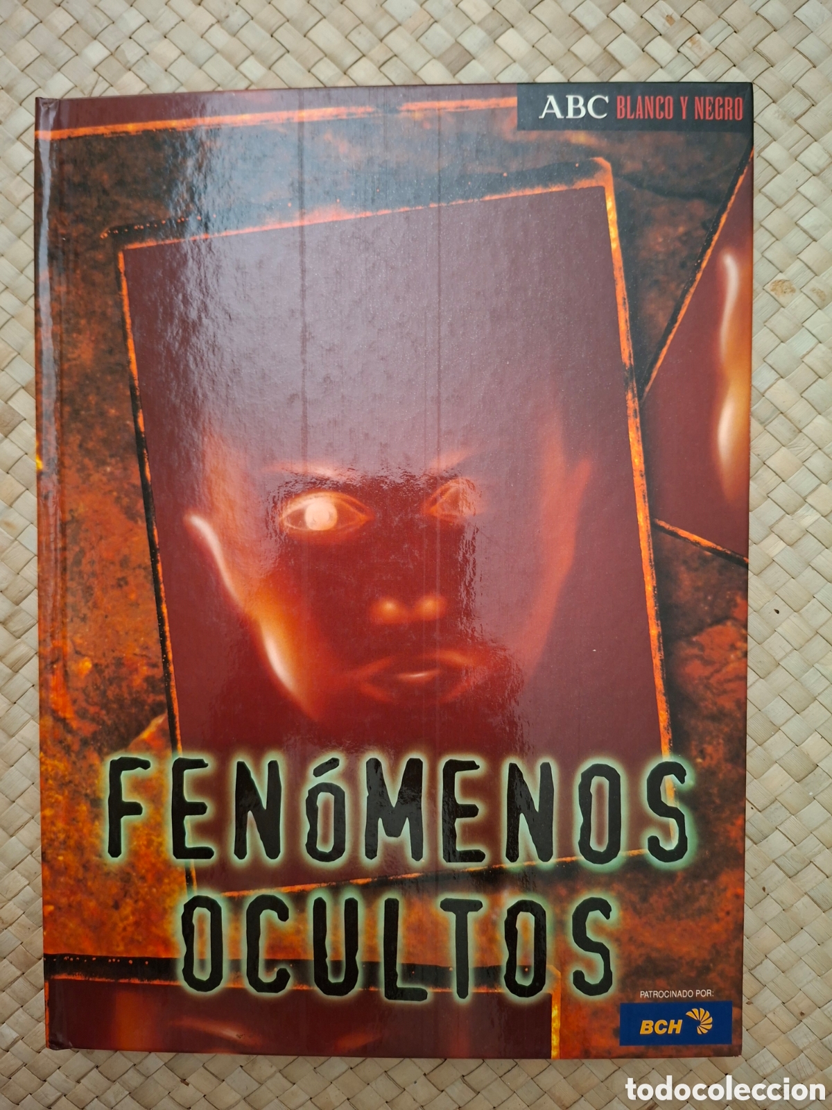Libros de segunda mano: FENOMENOS OCULTOS (ABC-BLANCO Y NEGRO)
