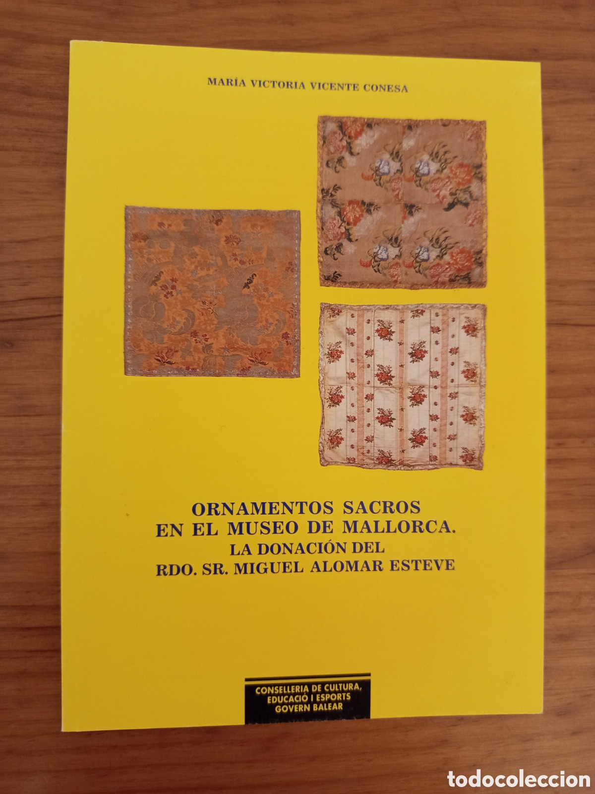 Libros de segunda mano: ORNAMENTOS SACROS EN EL MUSEO DE MALLORCA. LA DONACION DEL RDO SR MIGUEL ALOMAR ESTEVE
