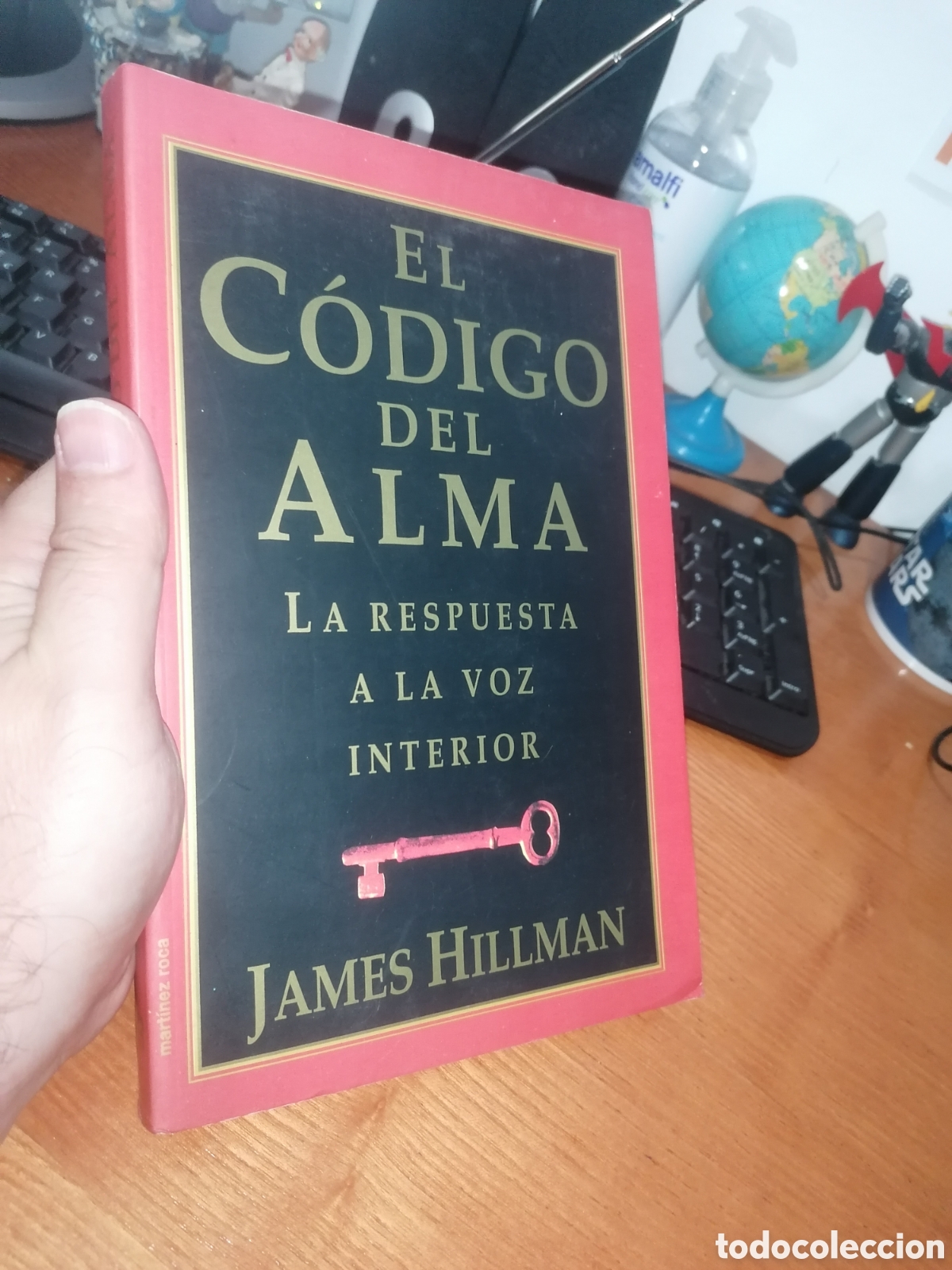Libros de segunda mano: Libro: EL C&Oacute;DIGO DEL ALMA. LA RESPUESTA A LA VOZ INTERIOR - James Hillman