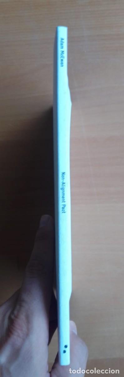 Libros de segunda mano: Non-Alignment Pact, de Adam McEwen - Foto 2