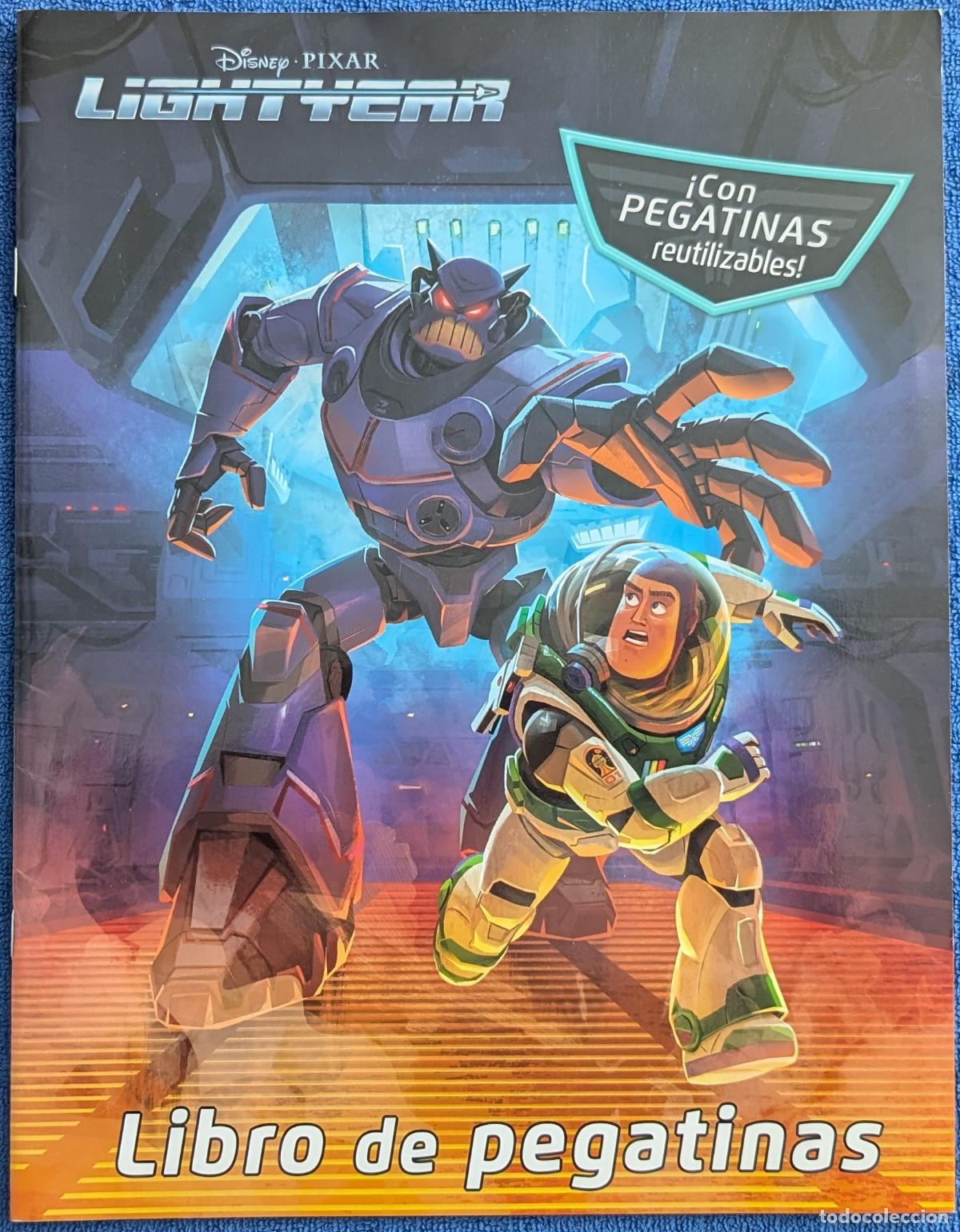 Libros de segunda mano: Lightyear - Libro de pegatinas - Disney - Pixar (2022) &iexcl;Impecable! - Foto 1