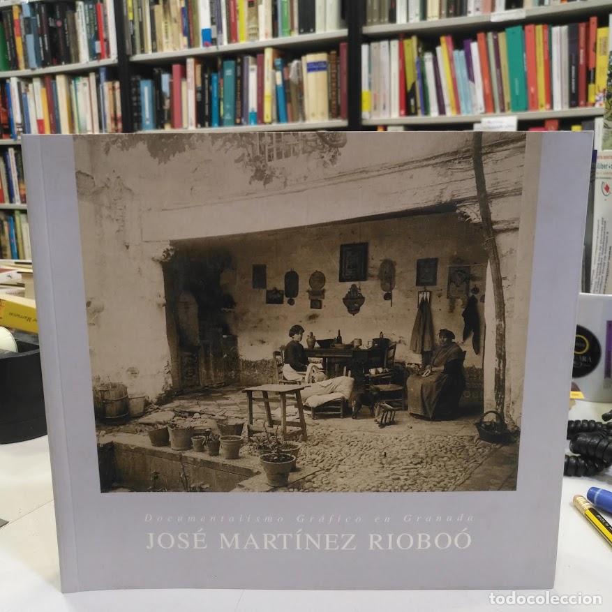 Libros de segunda mano: Documentalismo gr&aacute;fico en Granada. - Mart&iacute;nez Riobo&oacute;, Jos&eacute;.