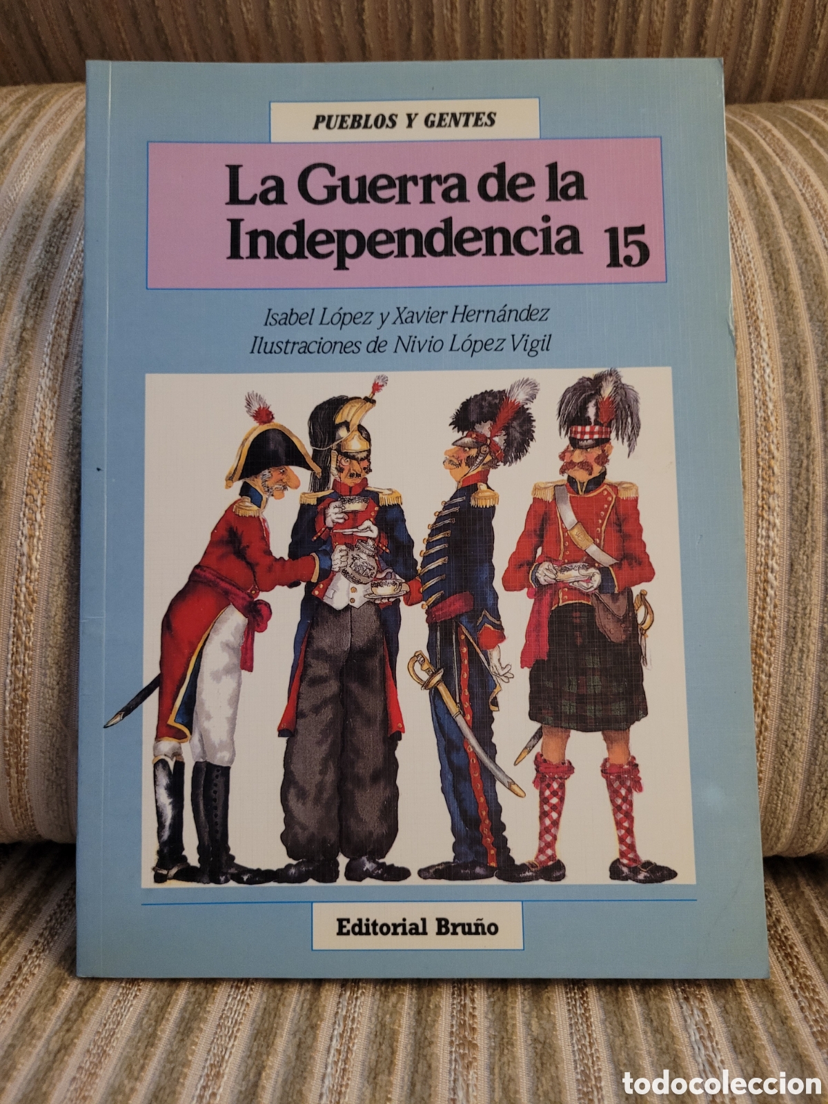 Libros de segunda mano: PUEBLOS Y GENTES (5 libros) - Foto 10