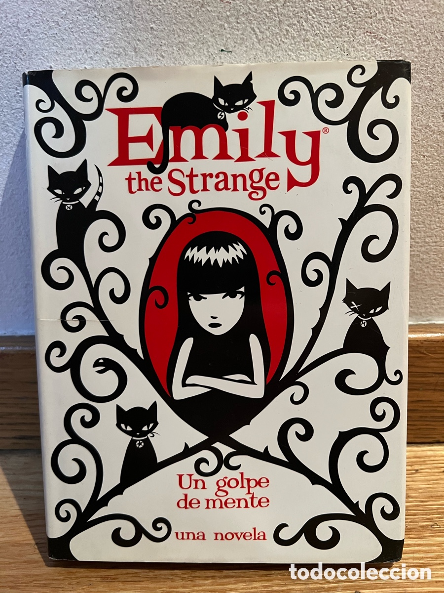 Libros de segunda mano: Emily the Strange Un golpe de mente una novela