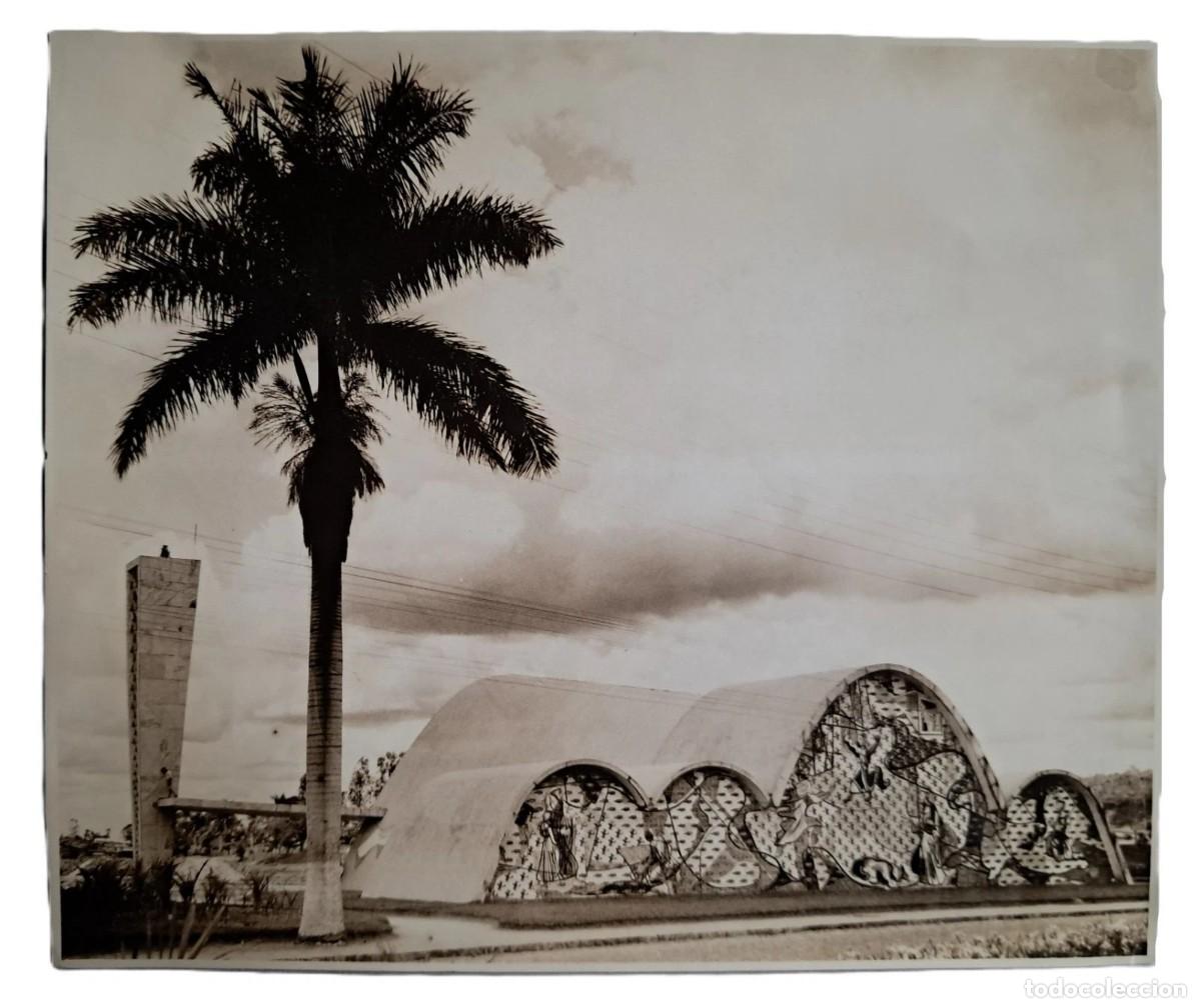 Libros de segunda mano: Fotograf&iacute;a de la Iglesia de Pampulha - Belo Horizonte - Brasil - 17 x 20 cm